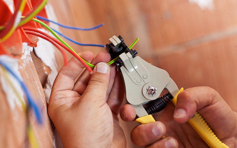 électricien en bâtiment Menucourt